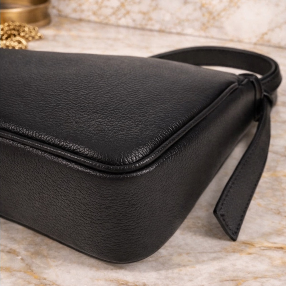 Versace Grained Calfskin Leather Shoulder Bag with Gold Medusa - Picture 14 of 17